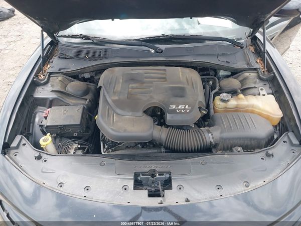 2017 DODGE CHARGER SE RWD