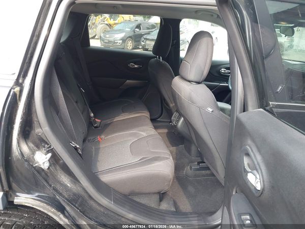 2019 JEEP CHEROKEE LATITUDE 4X4