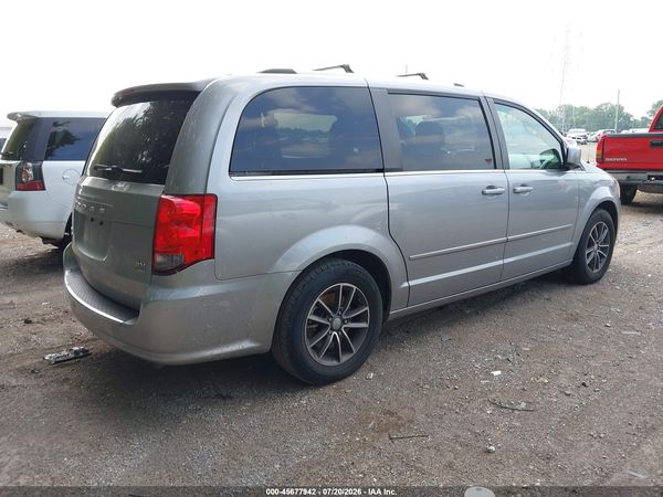 2017 DODGE GRAND CARAVAN SXT — I4
