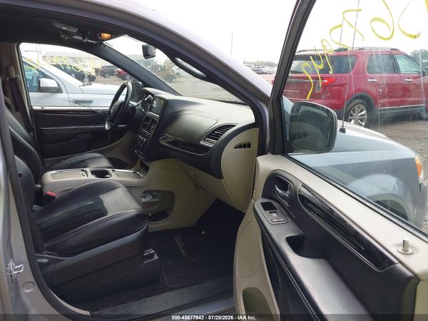 2017 DODGE GRAND CARAVAN SXT — I5