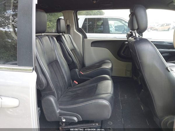2017 DODGE GRAND CARAVAN SXT — I8