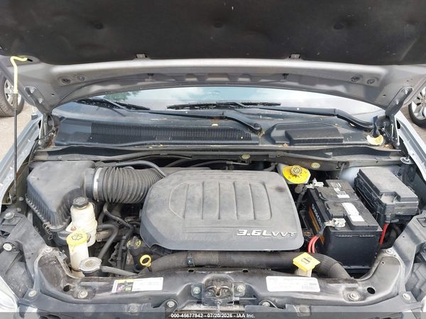 2017 DODGE GRAND CARAVAN SXT — I10