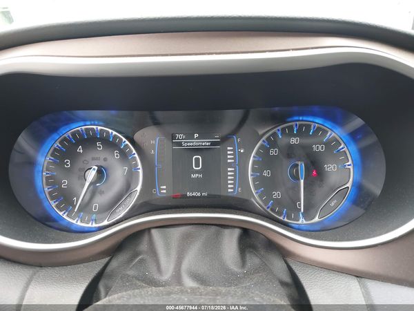 2020 CHRYSLER VOYAGER LX