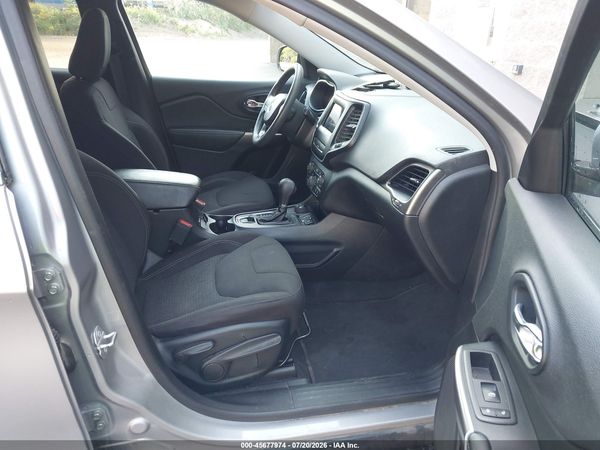 2019 JEEP CHEROKEE LATITUDE 4X4