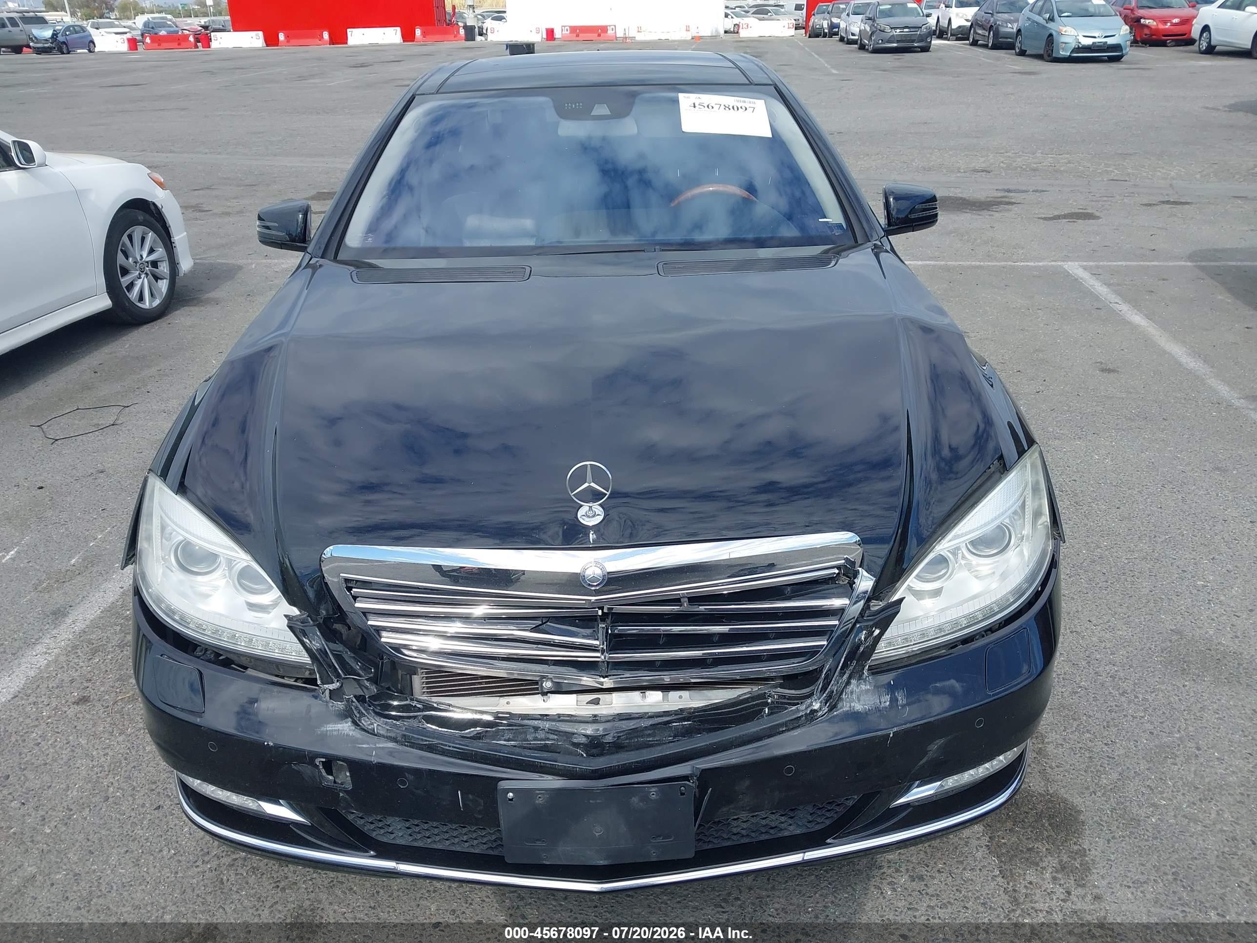 2011 MERCEDES-BENZ S 550 S550