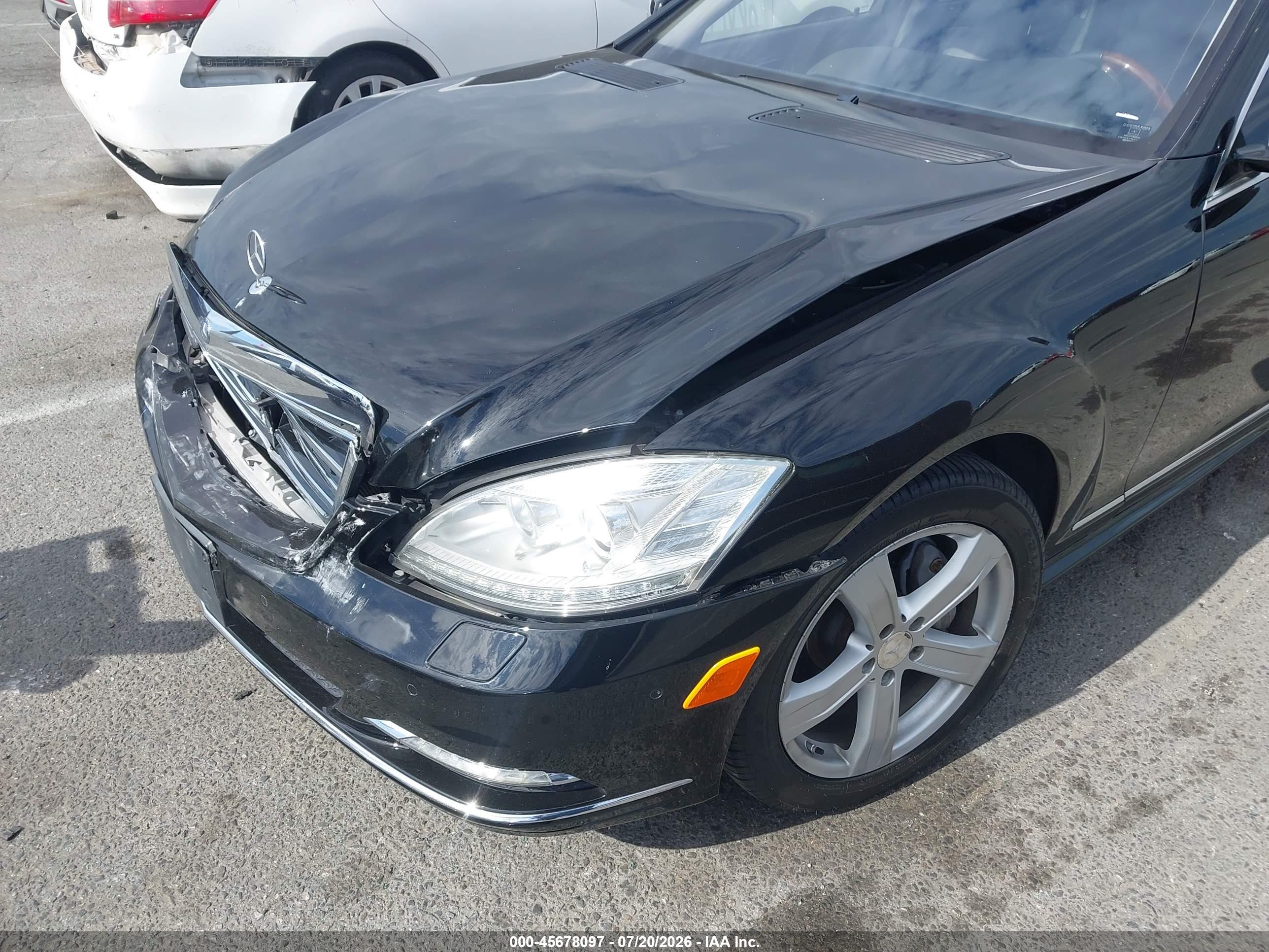 2011 MERCEDES-BENZ S 550 S550