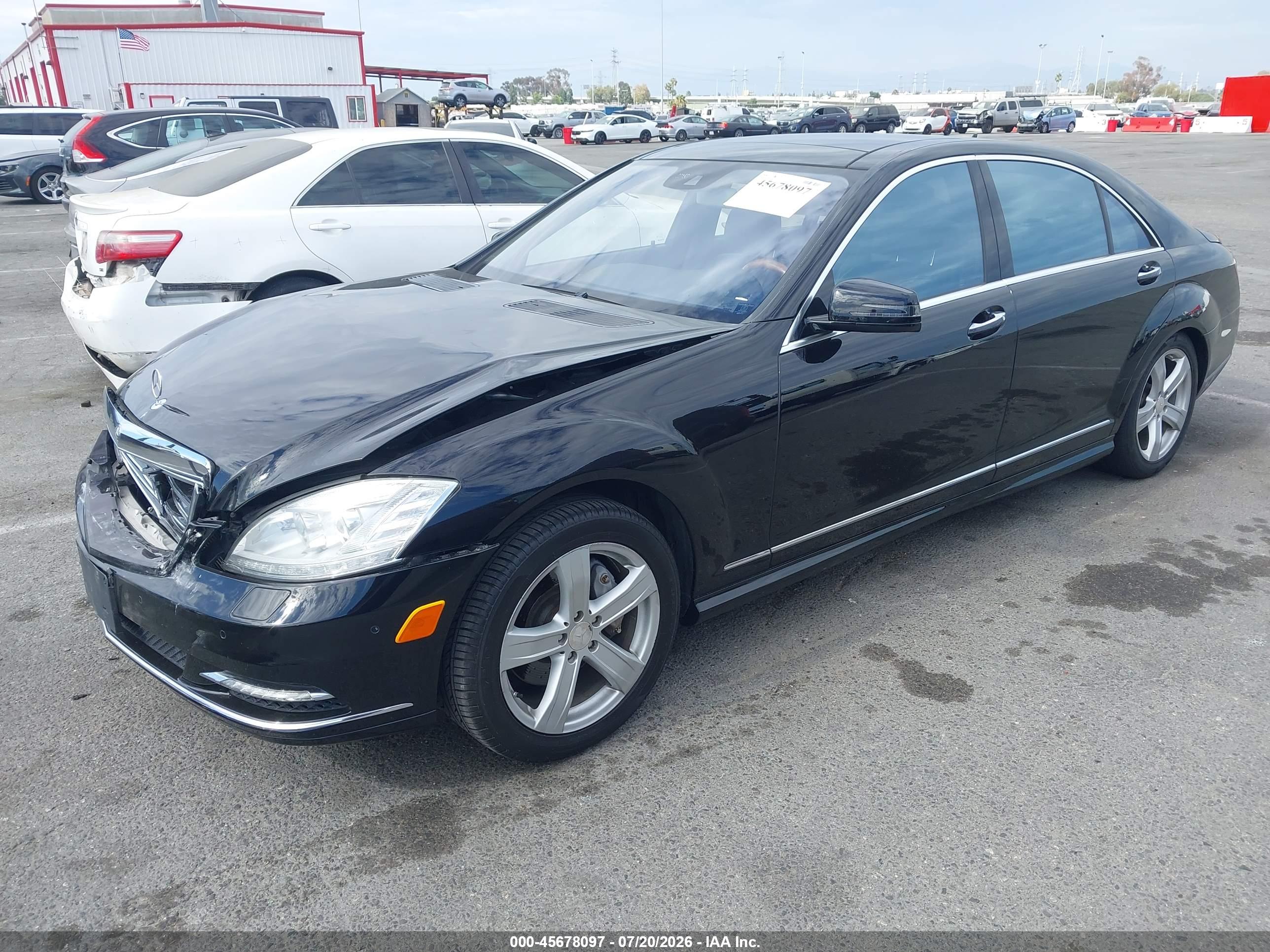2011 MERCEDES-BENZ S 550 S550