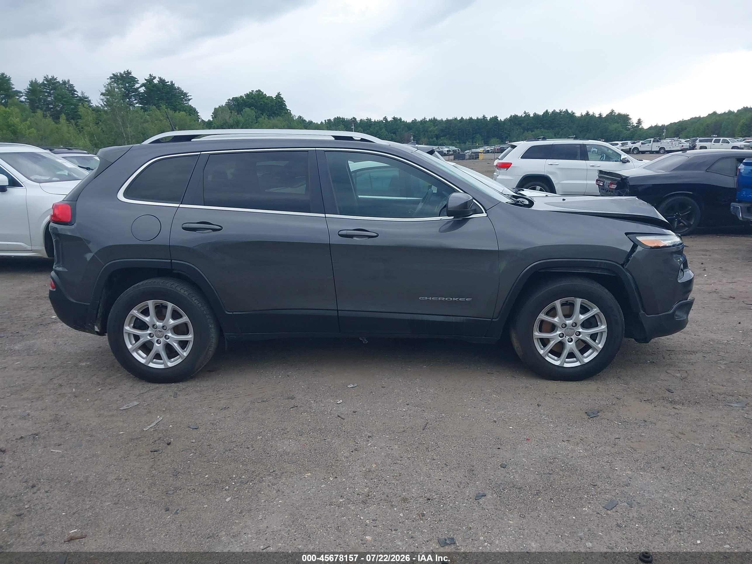 2016 JEEP CHEROKEE LATITUDE 4X4