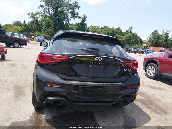 2017 INFINITI QX30 SPORT
