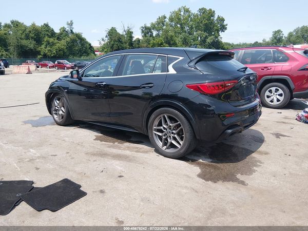 2017 INFINITI QX30 SPORT