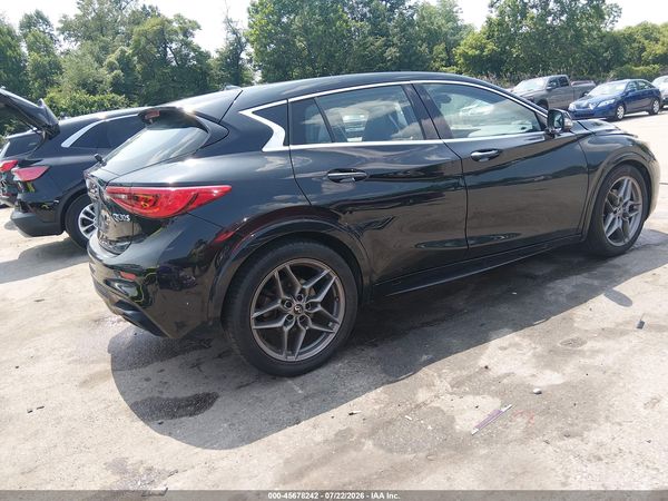 2017 INFINITI QX30 SPORT