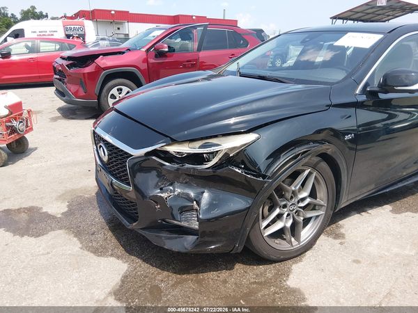 2017 INFINITI QX30 SPORT