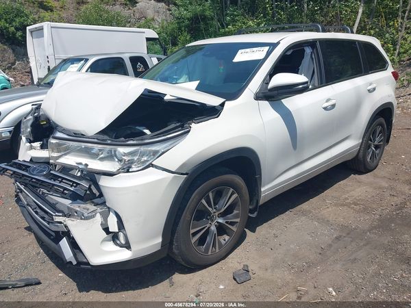 2017 TOYOTA HIGHLANDER LE PLUS