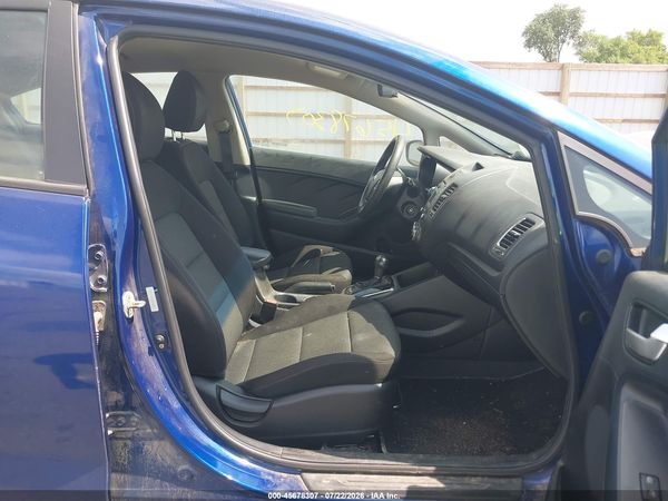 2017 KIA FORTE LX