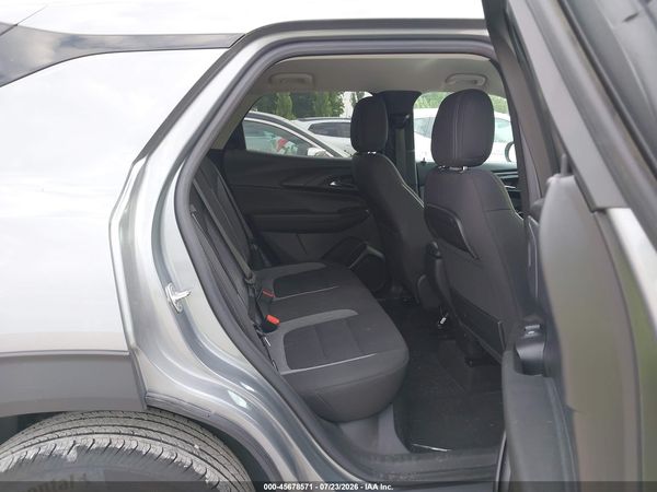 2024 CHEVROLET TRAILBLAZER FWD LT — I8