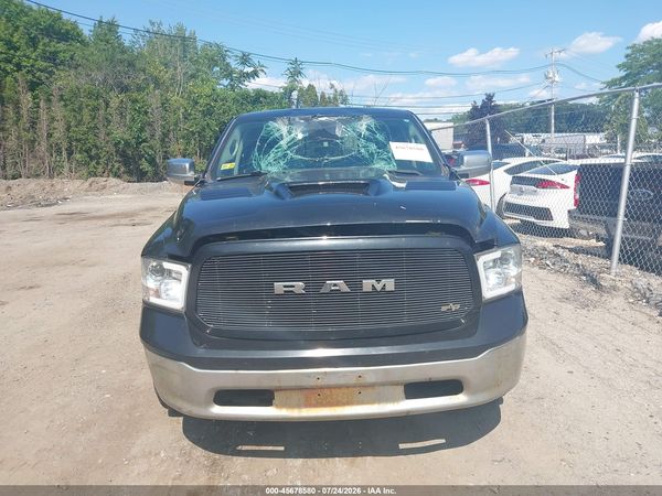 2016 RAM 1500 SLT