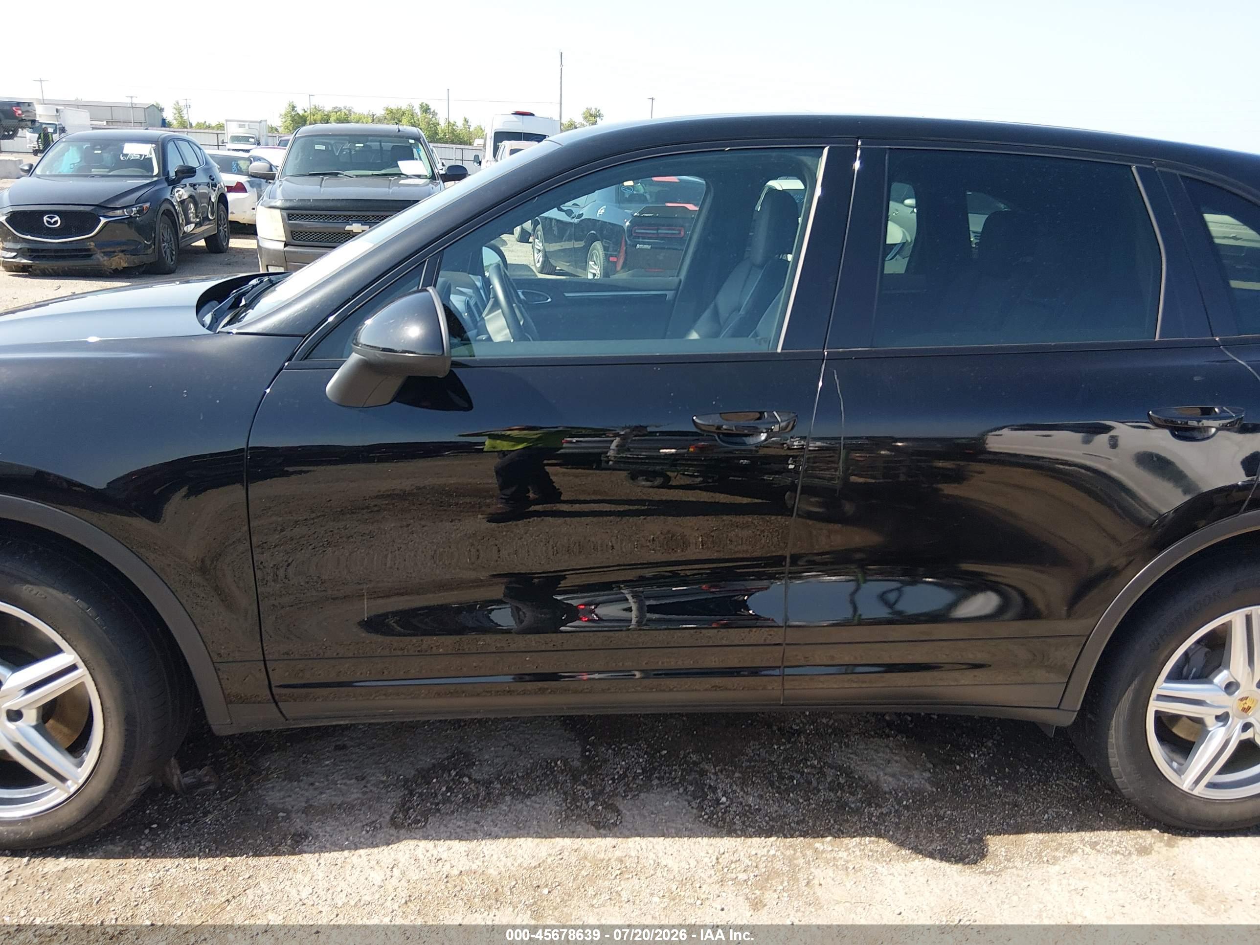2014 PORSCHE CAYENNE PLATINUM EDITION