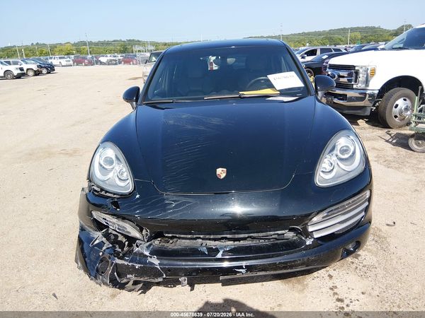 2014 PORSCHE CAYENNE PLATINUM EDITION