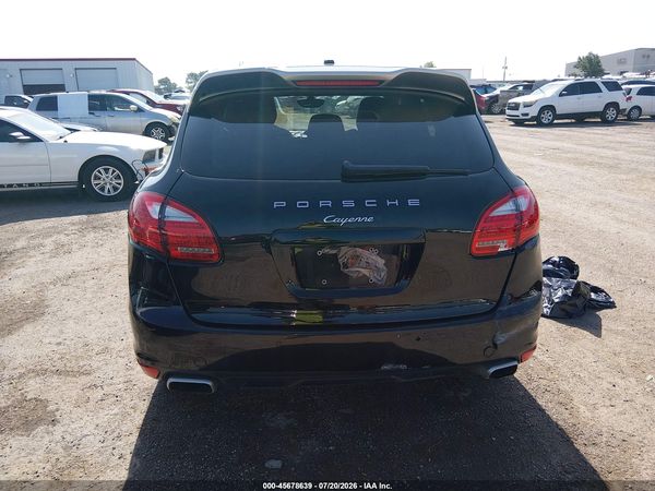 2014 PORSCHE CAYENNE PLATINUM EDITION