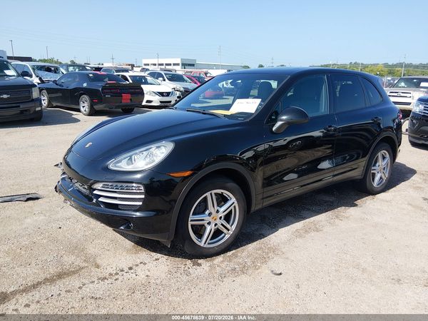 2014 PORSCHE CAYENNE PLATINUM EDITION