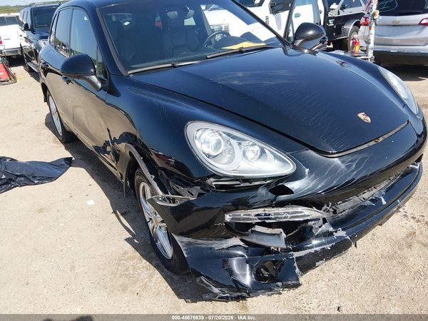 2014 PORSCHE CAYENNE PLATINUM EDITION