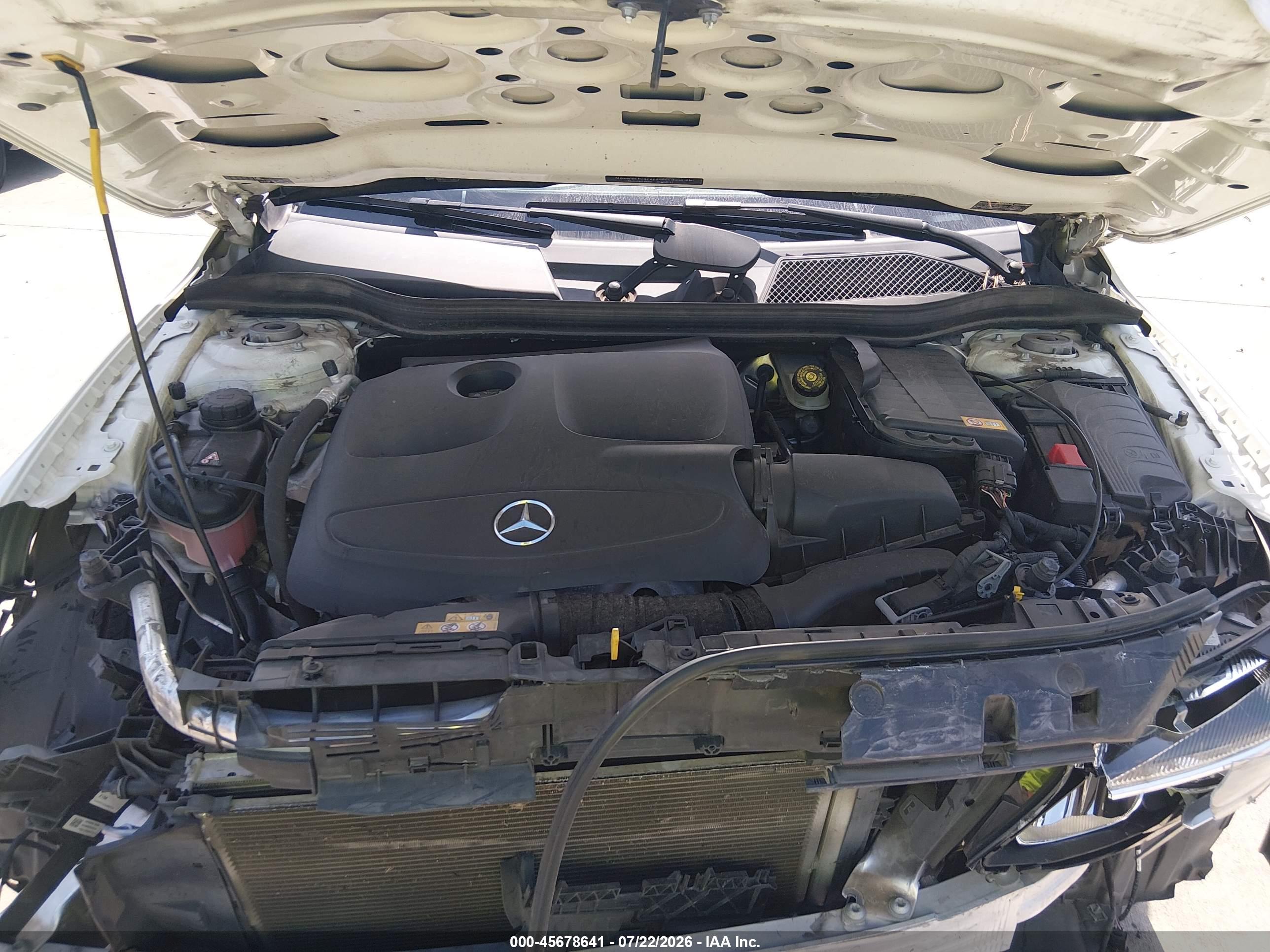 2015 MERCEDES-BENZ GLA 250 GLA250