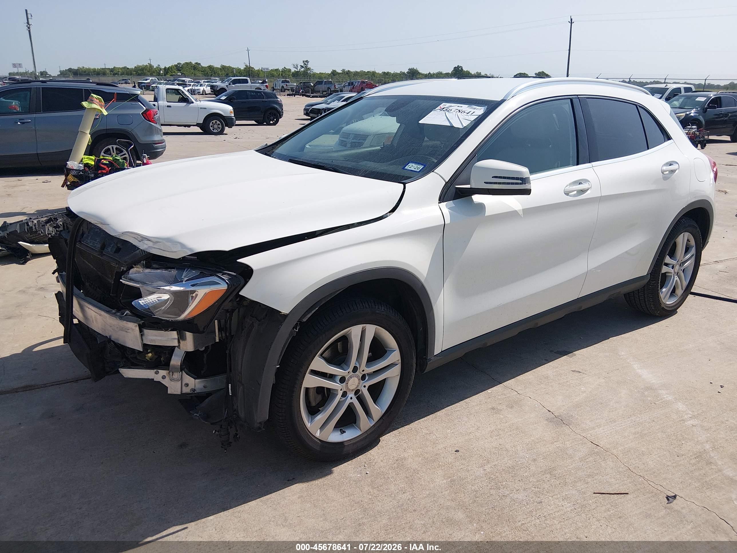 2015 MERCEDES-BENZ GLA 250 GLA250