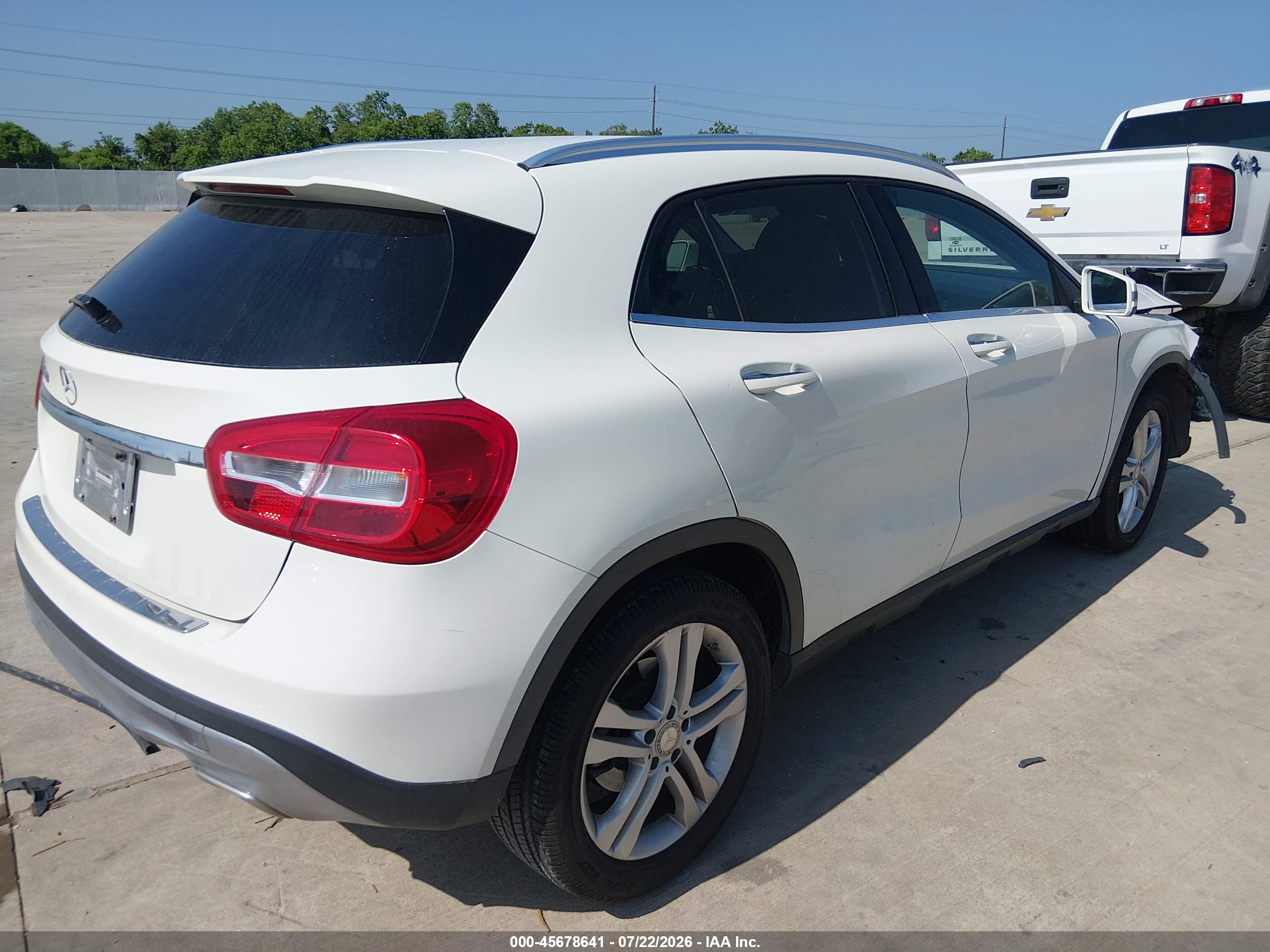 2015 MERCEDES-BENZ GLA 250 GLA250