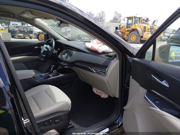 2019 CADILLAC XT4 LUXURY