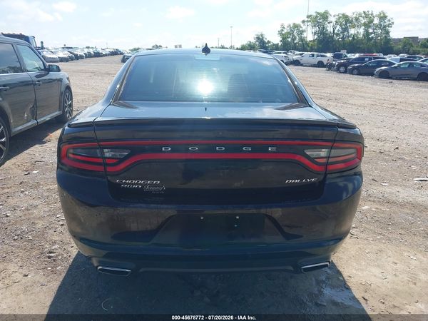 2015 DODGE CHARGER SXT
