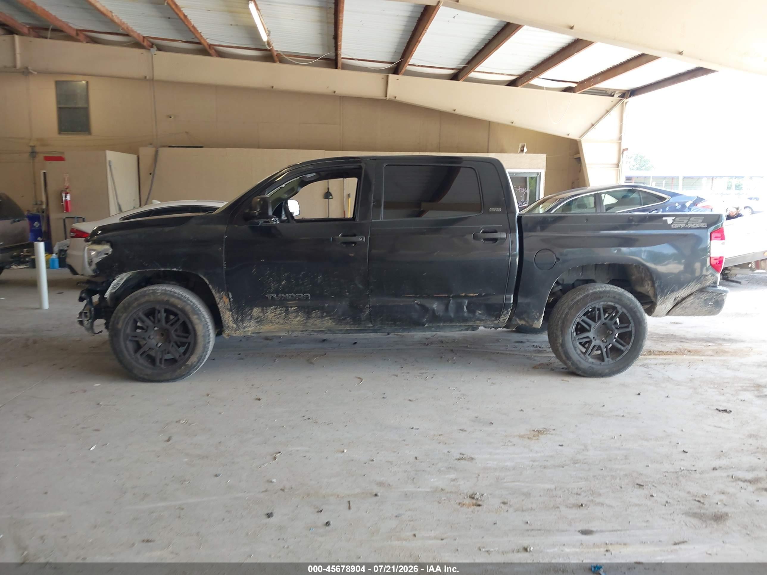 2017 TOYOTA TUNDRA SR5 4.6L V8