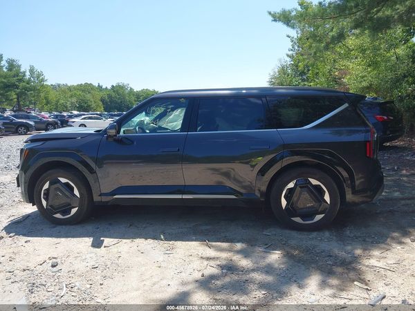 2024 KIA EV9 LAND