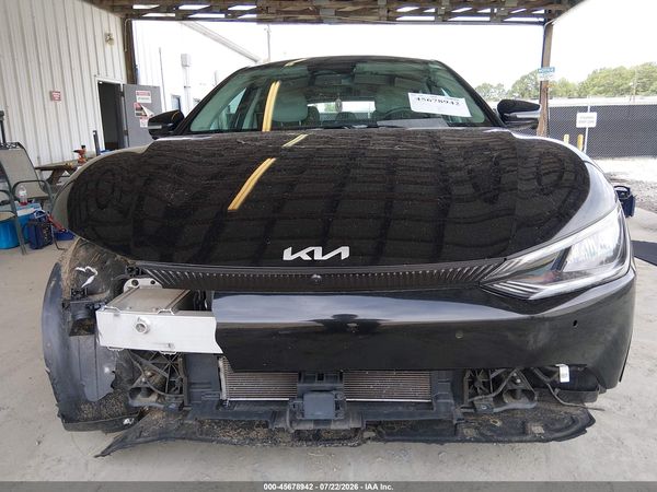 2022 KIA EV6 WIND