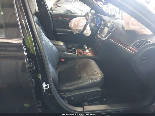 2013 CHRYSLER 300 MOTOWN — I5