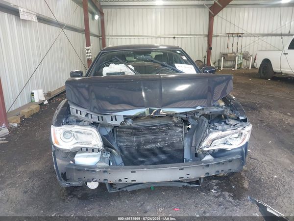 2013 CHRYSLER 300 MOTOWN — I115