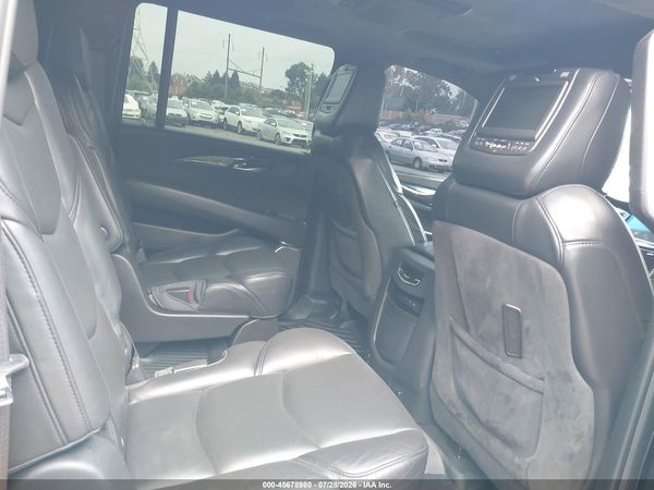 2017 CADILLAC ESCALADE ESV PLATINUM