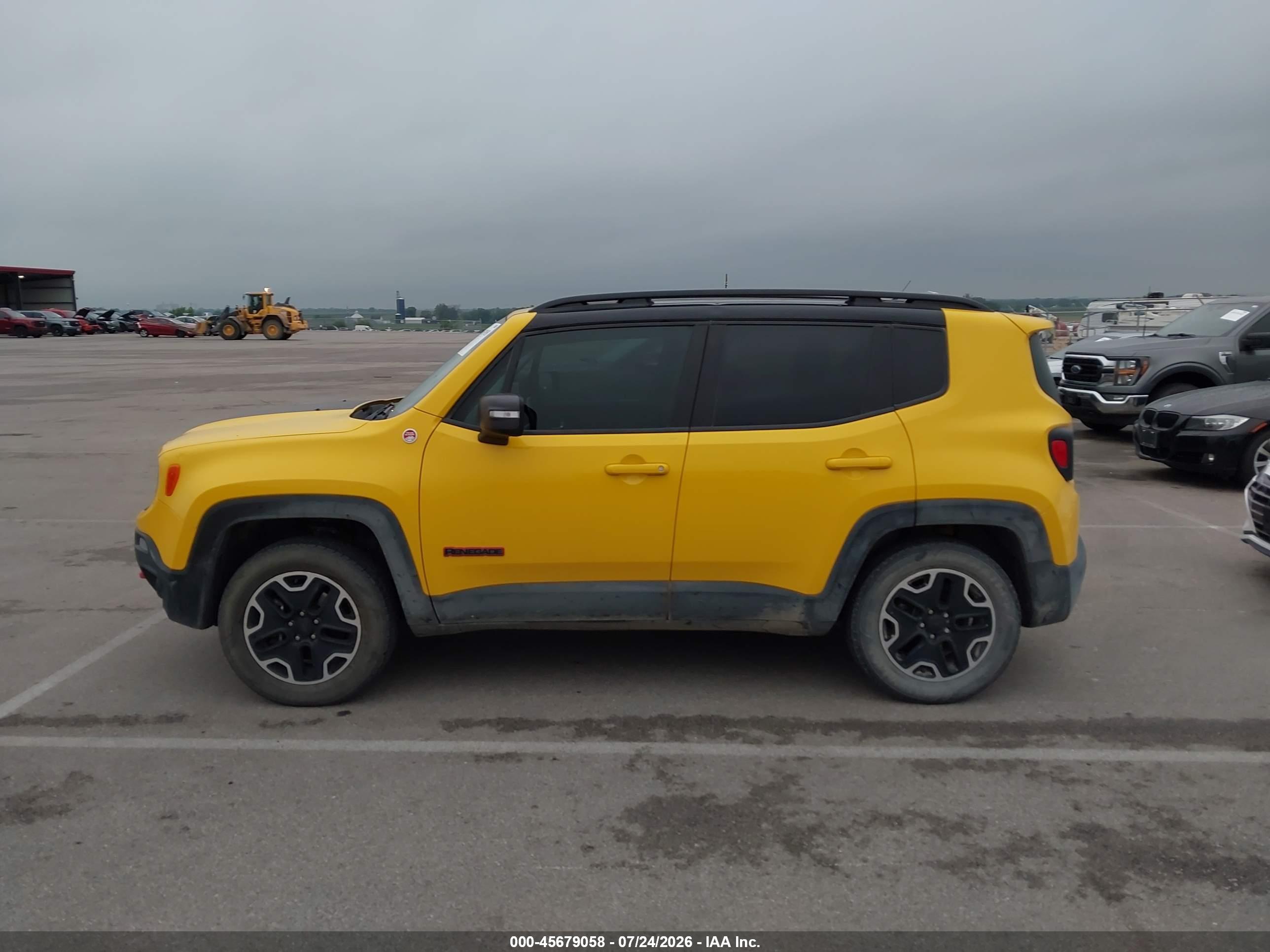 2017 JEEP RENEGADE TRAILHAWK