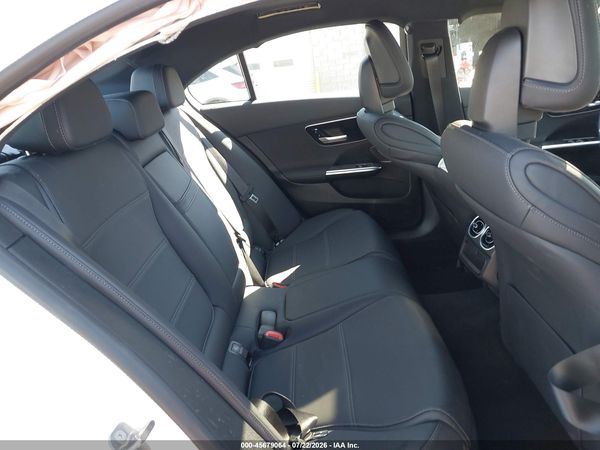 2025 MERCEDES-BENZ C 300 C300