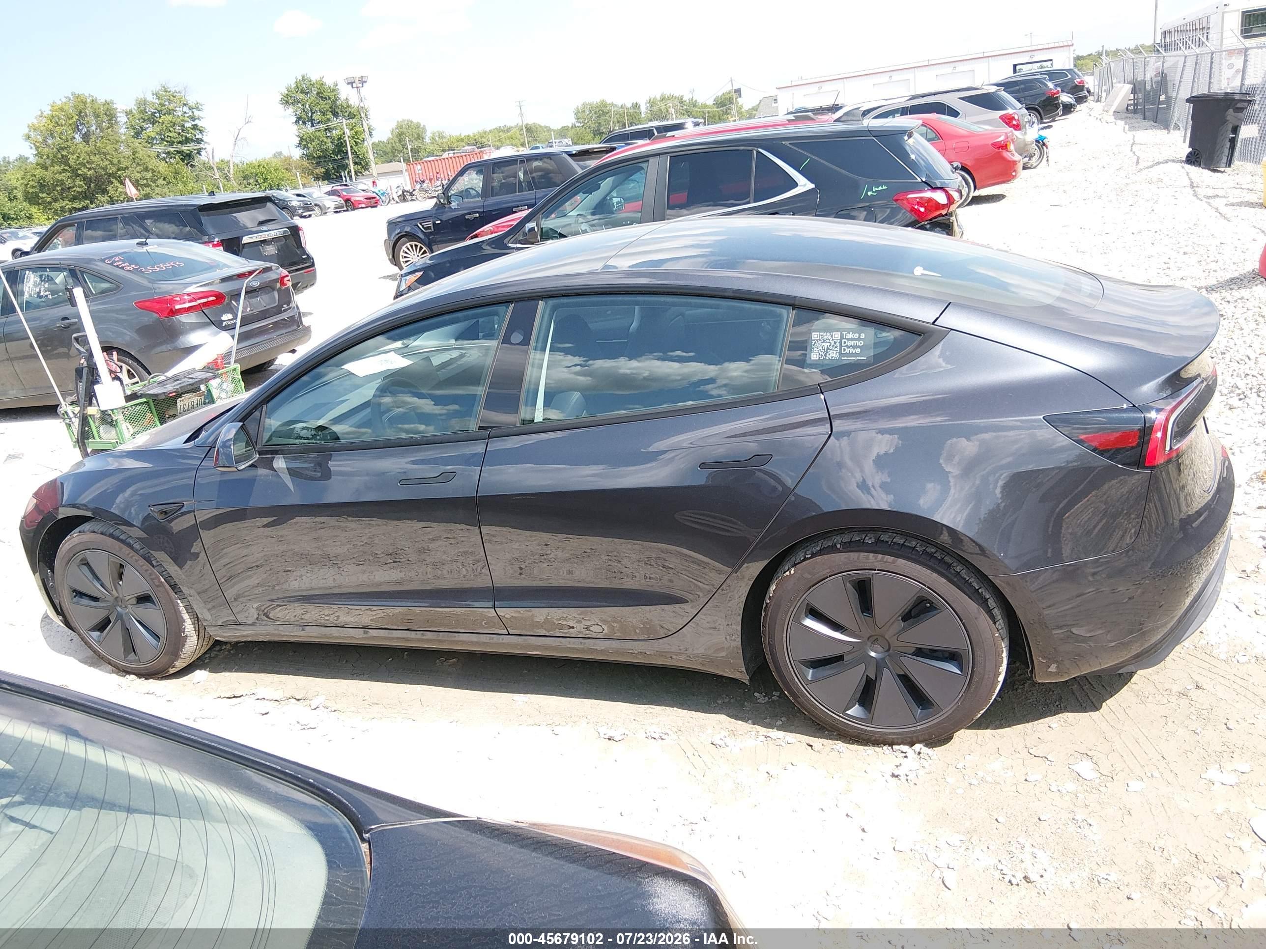 2025 TESLA MODEL 3