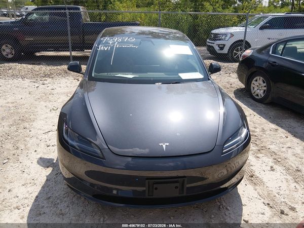 2025 TESLA MODEL 3