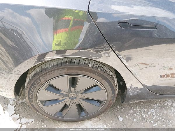 2025 TESLA MODEL 3