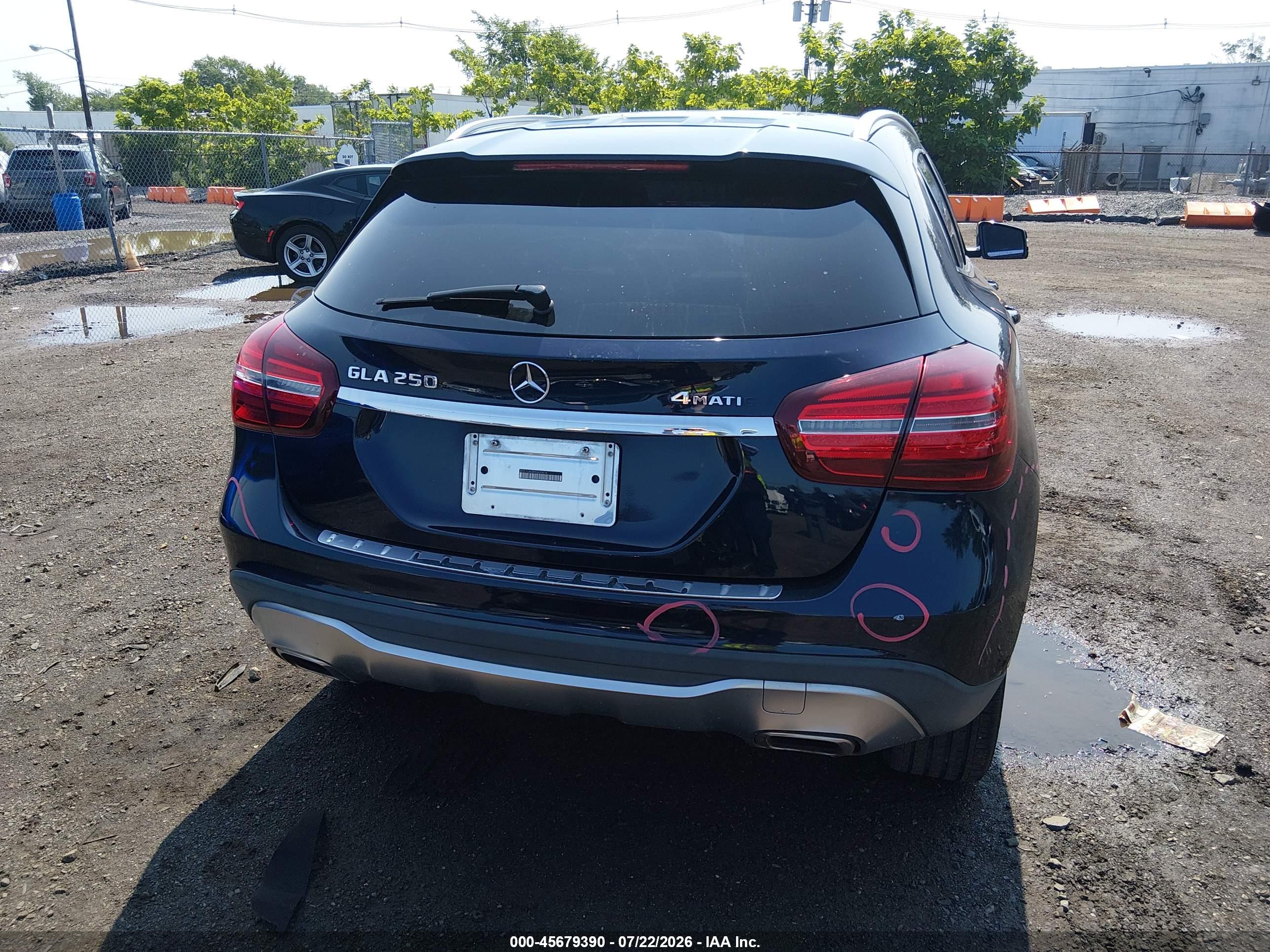 2018 MERCEDES-BENZ GLA 250 4MATIC