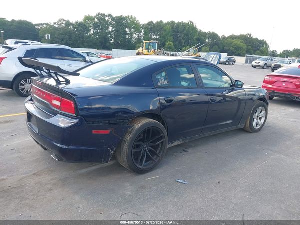 2012 DODGE CHARGER SE