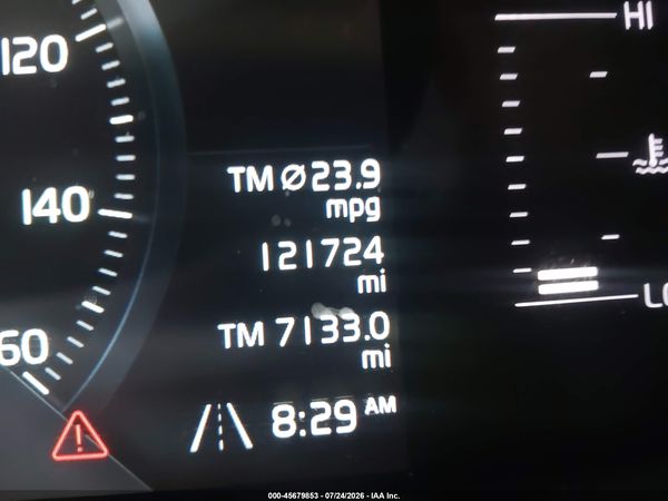 2019 VOLVO XC60 T5 MOMENTUM