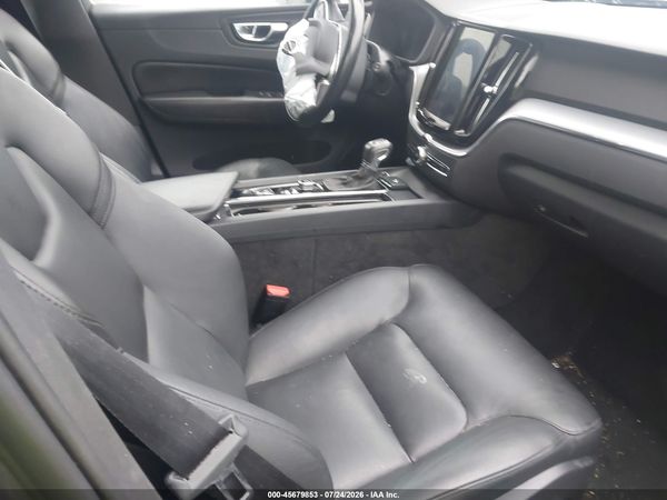 2019 VOLVO XC60 T5 MOMENTUM