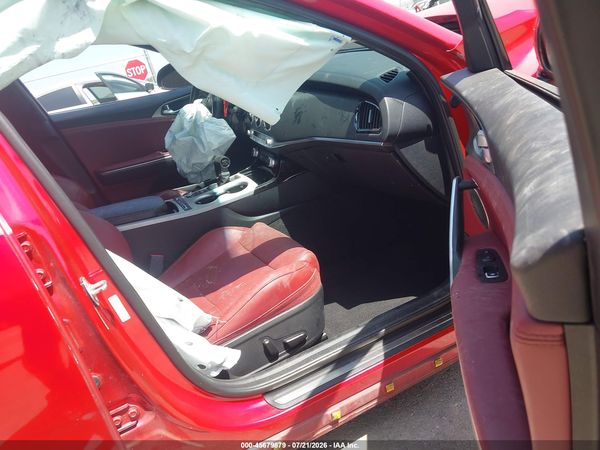 2018 KIA STINGER GT1