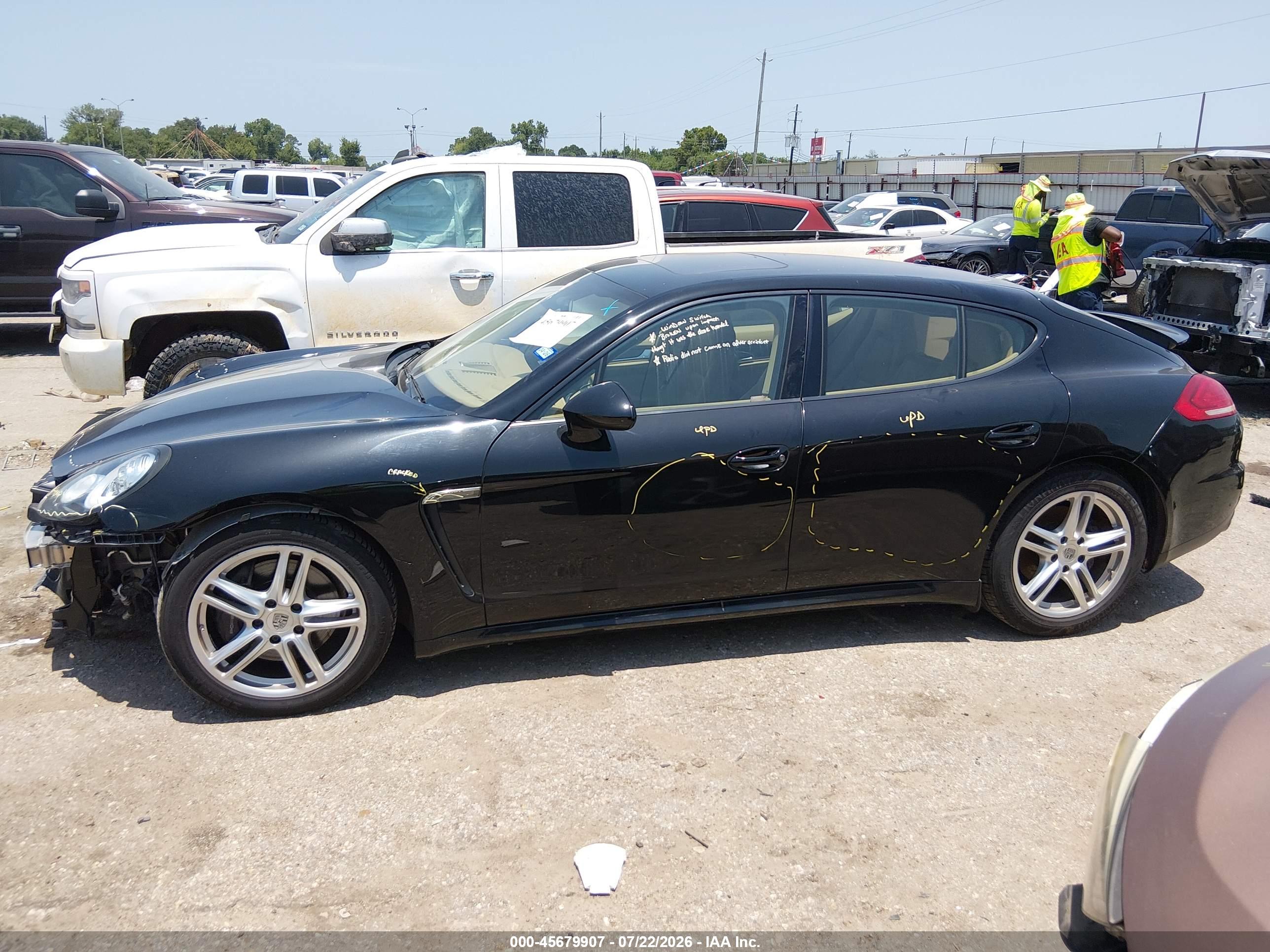 2014 PORSCHE PANAMERA 4