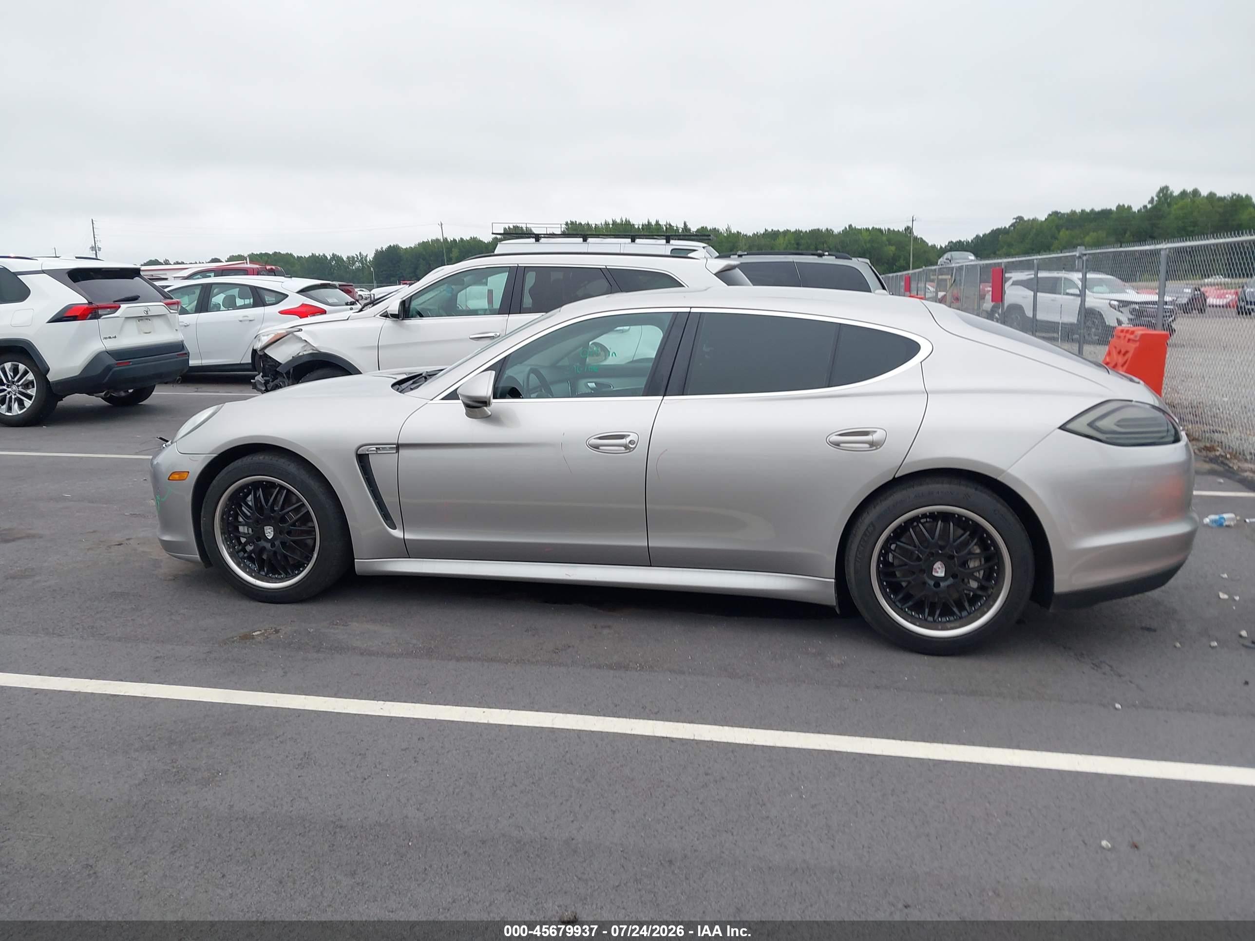 2010 PORSCHE PANAMERA 4S