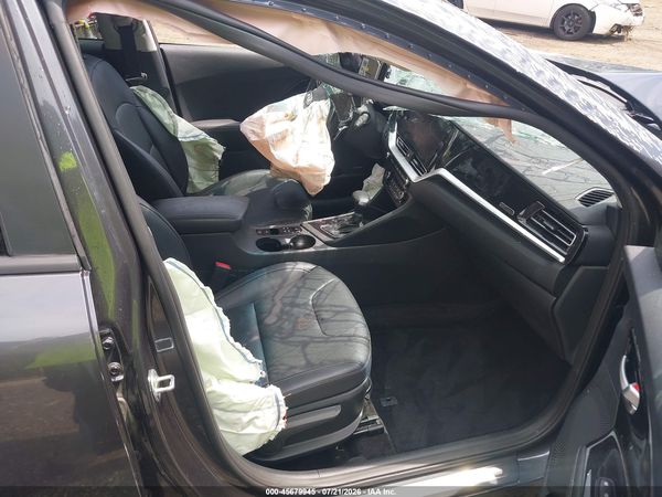 2021 KIA NIRO PLUG-IN HYBRID EX PREMIUM