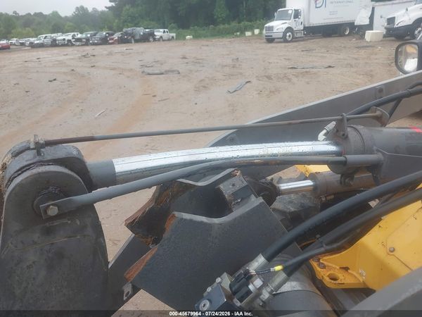 2016 VOLVO L30G